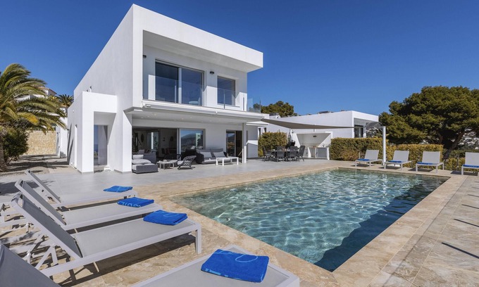 La Sabatera Villa | Modern and romantic villa with private pool in Moraira, Costa Blanca, Spain for 6 persons