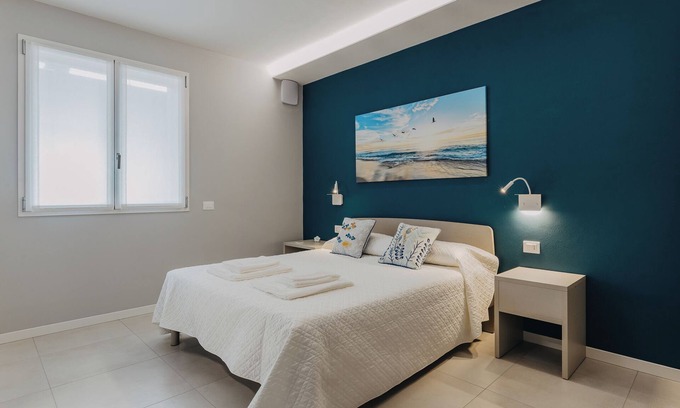 Monte Apartment | Modern apartment with pool just steps from the beaches of Lake Garda