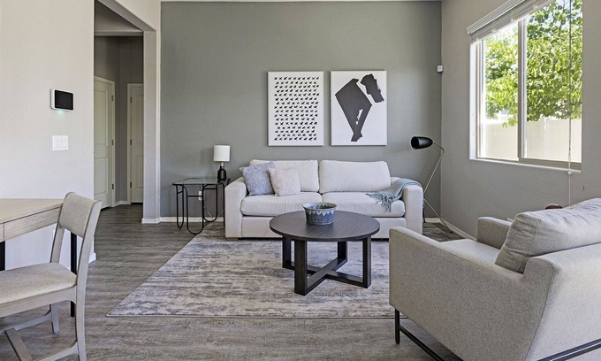 Litchfield Park Apartment | Modern Apartment in Prime Location (ID7657X12)