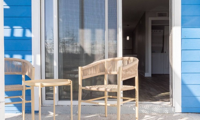 Southside Apartment | Modern Apartment in Prime Location (ID5971X73)