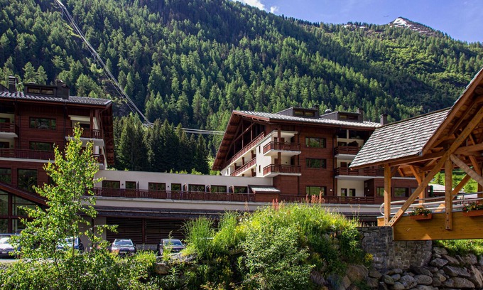 Vallorcine Apartment | Modern apartment in the authentic Savoyard mountain village