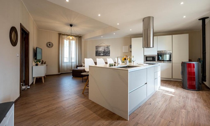 Consiglio di Rumo Apartment | Modern apartment in Gravedona - Larihome A14