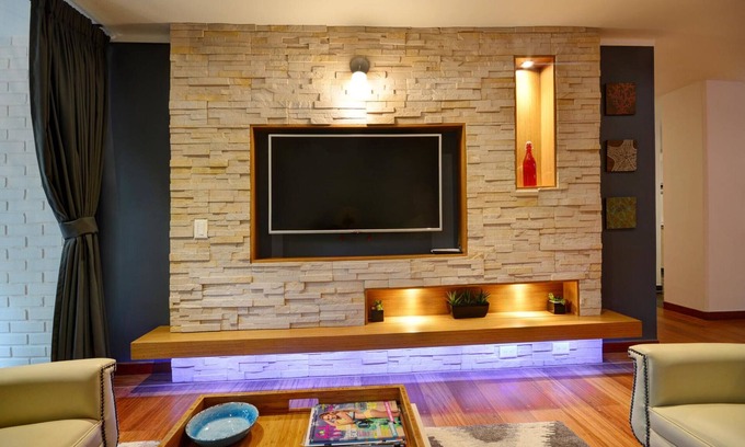Las Lomas I Apartment | Modern Apartment in Provenza