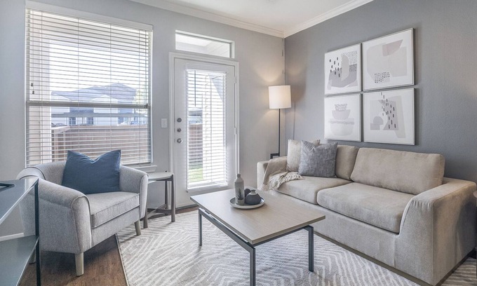 Atascocita Apartment | Modern Apartment in Prime Location (ID8343X22)
