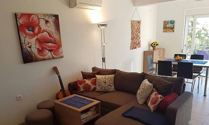 Primosten Burnji Apartment | Modern Apartment in Primošten Burnji with Private Terrace