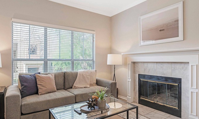 Far North Dallas Apartment | Modern Apartment in Prime Location (ID3078X68)