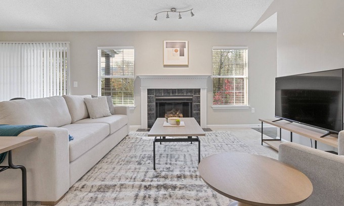 Greensboro Apartment | Modern Apartment in Prime Location (ID7392X21)