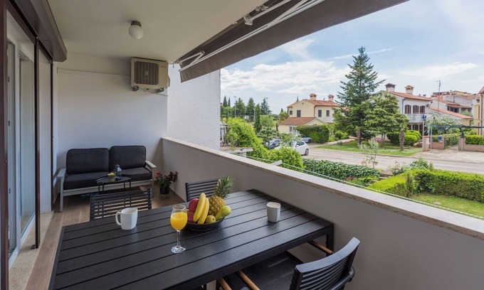 Brulo Apartment | Modern apartment Luka Premium for 4 persons in Porec, only 700 m from the beach