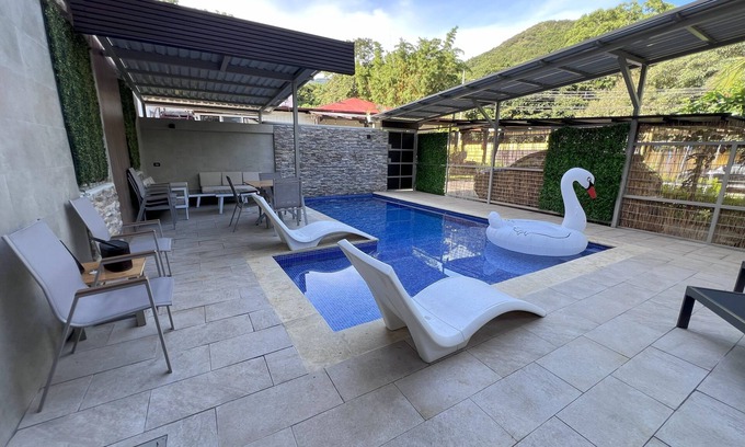 Salitral Apartment | Modern Apartment with Semi-Private Heated Pool, can be reserved for a Pool Party