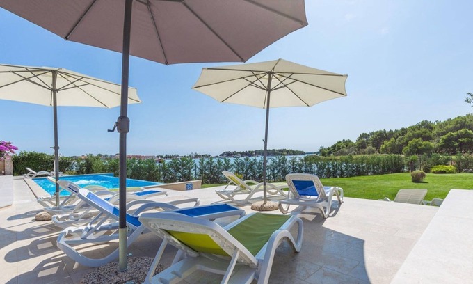 Medulin Other | Modern apartment with balcony, garden view in Villa Vizula