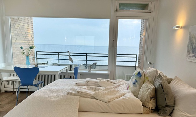 List Apartment | Modern app. with balcony, sea view, parking space, WLAN. Pets allowed.