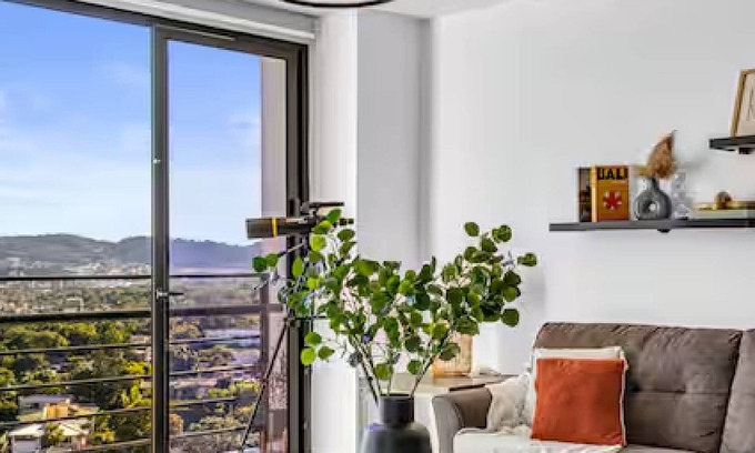 San Salvador Apartment | Modern apt with stunning city and mountain views