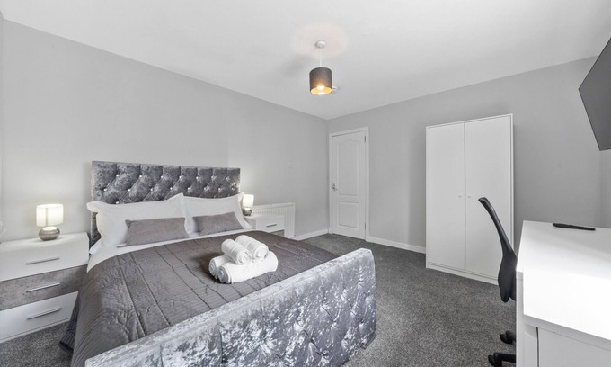 Bannockburn Bed & Breakfast | Modern Bannockburn Guest House - Room 1
