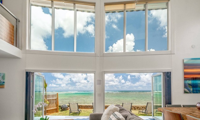 Anahola House | Modern, Beachfront 4 Bdrm - Eastside Retreat with A/C