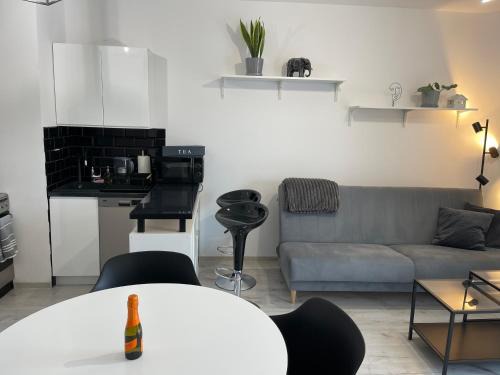 Gdynia Apartment | Modern Box Apartment