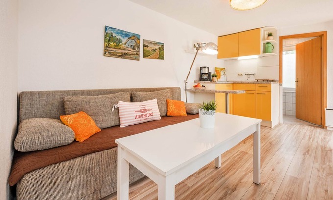 Luetow Apartment | Modern bungalow in Lütow on the Achterwasser with terrace and jetty access