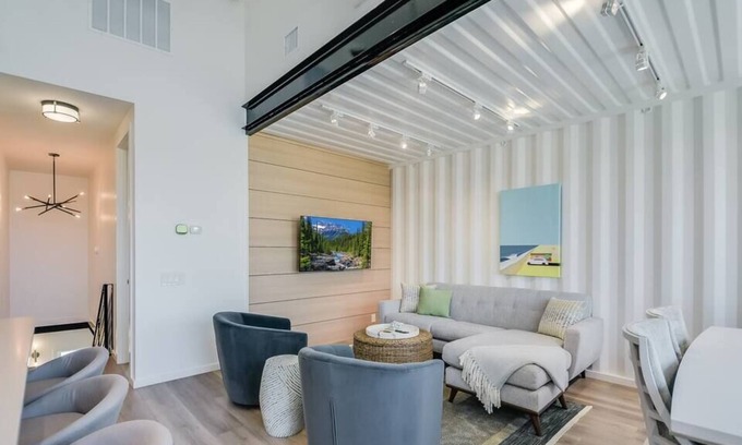Shibui Sands House | Modern by the Sea - Orange