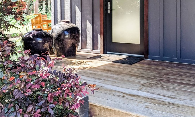 Carpinteria Cabin | Modern Carpinteria Cabin
