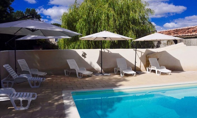 Nere Cottage | Modern Charentais gîtes, heated pool, free wifi. Kids can be kids & adults relax