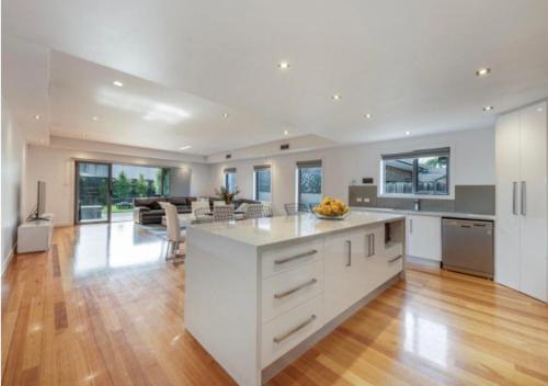 Keilor East House | Modern Comfort in Keilor East