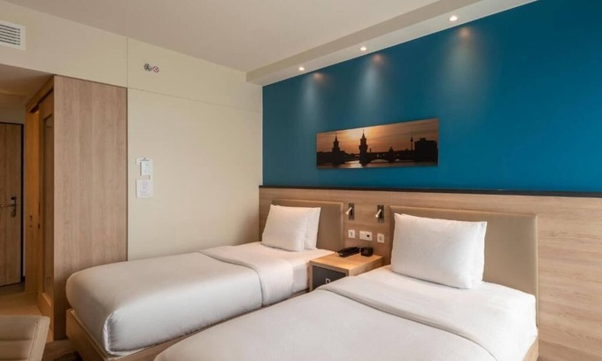 Mitte Hotel | Modern Comfort Minutes from Museum Island & Famous Alexanderplatz!