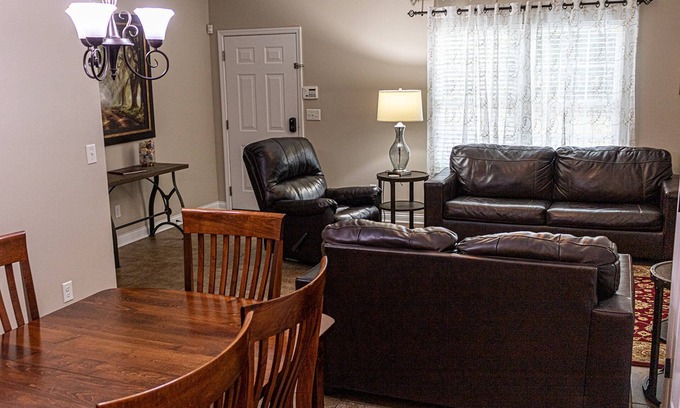 Chattanooga Valley Apartment | Modern Country Getaway - Surprise View of Rock City - Outside Relaxation-Spacious Townhome-Fire Pit