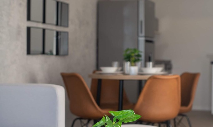 Zona 13 House | Modern, cozy and comfortable apt, airport view