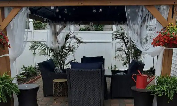 Queens House | Modern Cozy Private Suite Near JFK