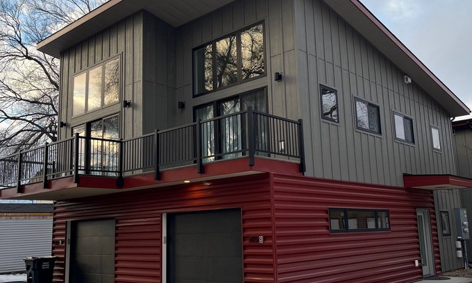 Riverfront House | Modern Duplex, Centrally Located