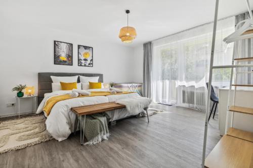 Homburg Apartment | Modern Family & Business Apartment in Homburg - nahe Uniklinik - ruhig gelegen - 3 SZ - bis zu 6 Pers - Balkon - Badewanne - WLAN 250 Mb - Parkplätze - Self-Check-in