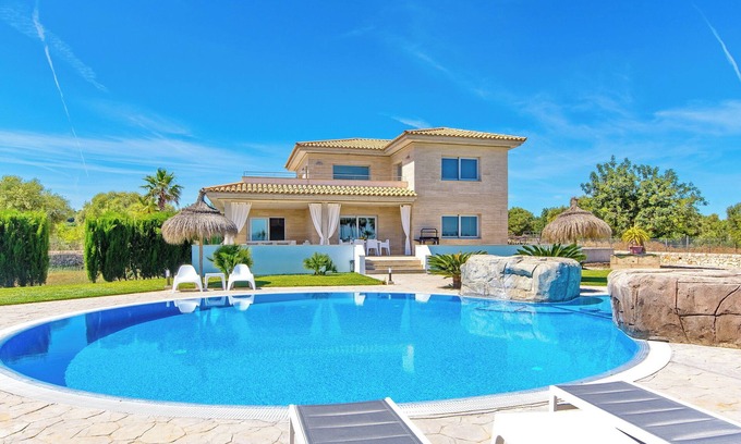Muro Villa | Modern Farmhouse "Finca Torrat" near Muro and Playa de Muro
