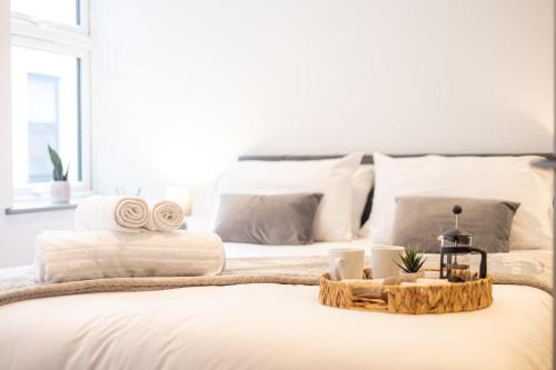 West Finchley Apartment | Modern Finchley 2 Bedrooms, 2 Bathrooms Flat - Prime Location