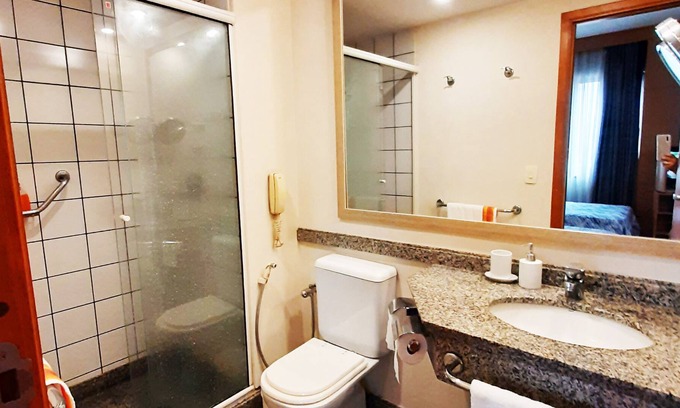 Zona Leste Apartment | Modern flat close to everything! Wifi included!