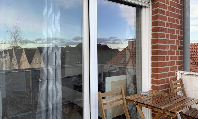 Osnabrueck Apartment | Modern flat in Osnabueck - Balcony - Kitchen - Cofee & Tea I home2share