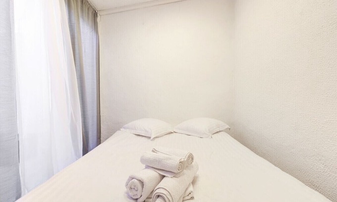 Gambetta Apartment | Modern flat with terrace at the heart of Montpellier - Welkeys