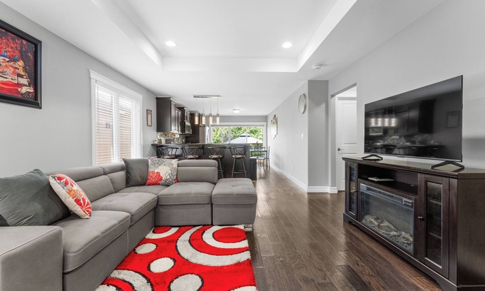 Amherstburg House | Modern Getaway In Amherstburg | Wine, Style & Relaxation