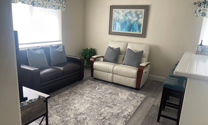 Dairy House | Modern Haven in Klamath Falls - A Stylish Home Away from Home