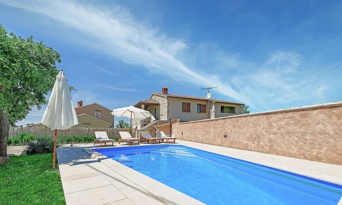 Rosini House | Modern Holiday Home in Porec with Swimming Pool