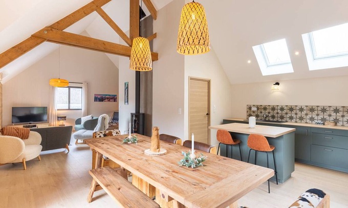 Peyragudes House | Modern Home for 8 with WiFi, Garage, Near Loudenvielle Ski, Bike, Hike
