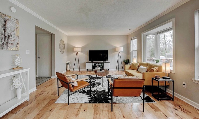 Wayne House | Modern House by Indy Motor Speedway w/3BR
