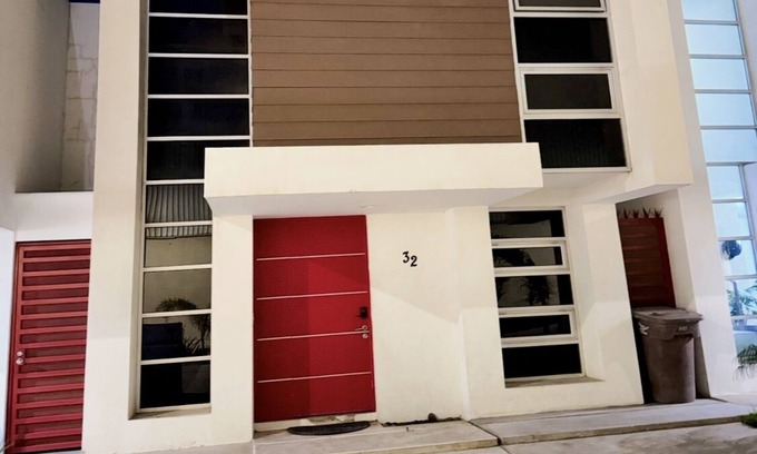 Carlos Pacheco 4 House | Modern house just 1 block from the beach