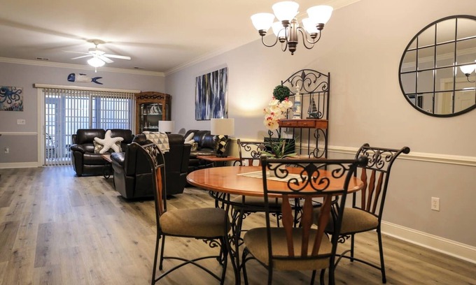 Central Myrtle Beach Apartment | Modern lake life on the first floor