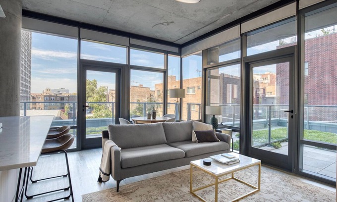 Lake View East Apartment | Modern Lakeview 2BR w/Roftop & Gym, nr Trail & Park, by Blueground