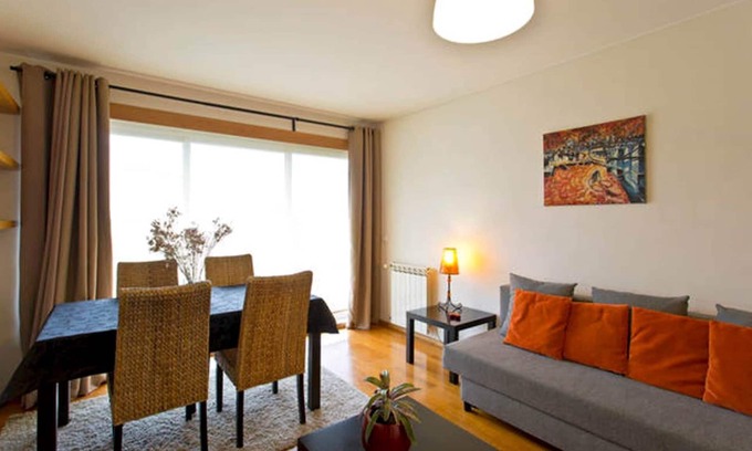 Paranhos Apartment | Modern-light-quiet and comfortable apartment T1 with private garage