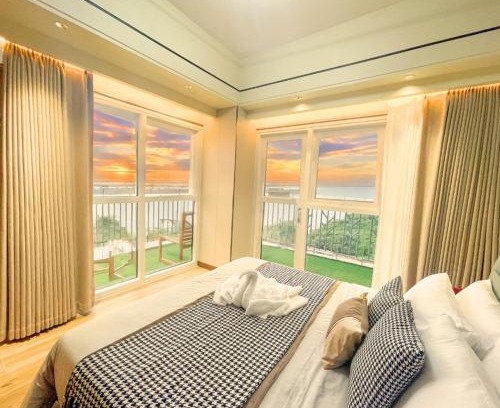Tambo Apartment | Modern Luxury 5BR Sunset View beside Okada Manila