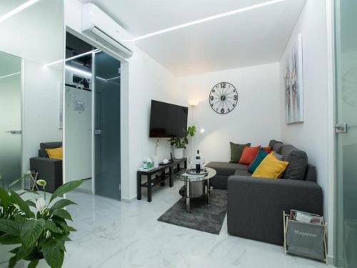 Velika Gorica Apartment | Modern & Luxury APT Zagreb Airport W/free WiFi