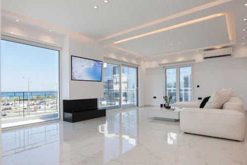 Alimos Apartment | Modern Luxury Athens Riviera Apt with Sea View
