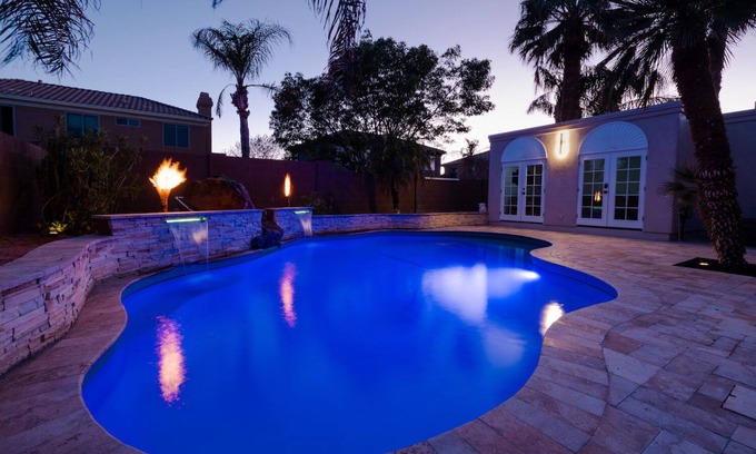 Arizona Skyline Community House | Modern Luxury! Only 10 min. to AZ Athletic Grounds & A+ Dining/Shopping!
