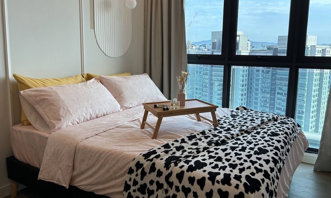 Mont Kiara Apartment | Modern Mont Kiara Kuala Lumpur@ooak/1br/mall/ Balcony