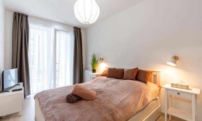 Csarnok negyed Apartment | Modern & Newly built apartment with private garage